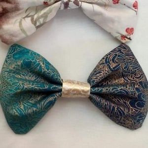 Blue ombre and gold hair bow, approx. 3.5"x 5.5"